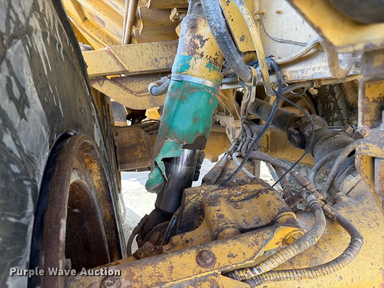 image for item FK0179 1991 Caterpillar D400D articulated haul truck