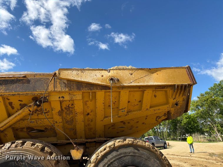 image for item FK0179 1991 Caterpillar D400D articulated haul truck