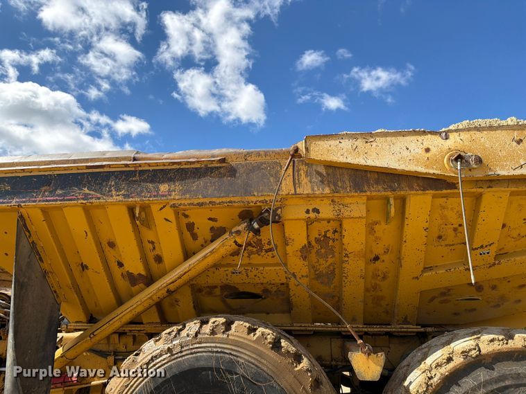 image for item FK0179 1991 Caterpillar D400D articulated haul truck