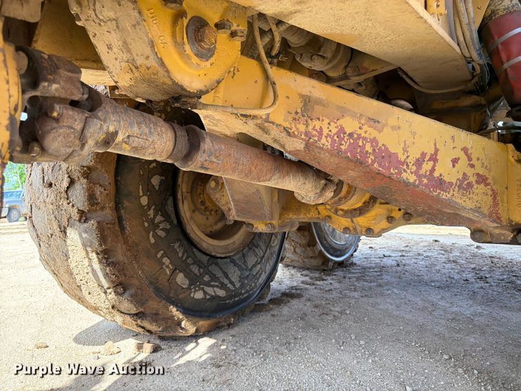image for item FK0179 1991 Caterpillar D400D articulated haul truck