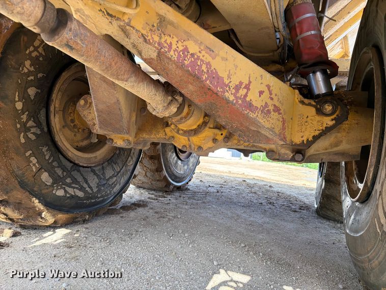 image for item FK0179 1991 Caterpillar D400D articulated haul truck