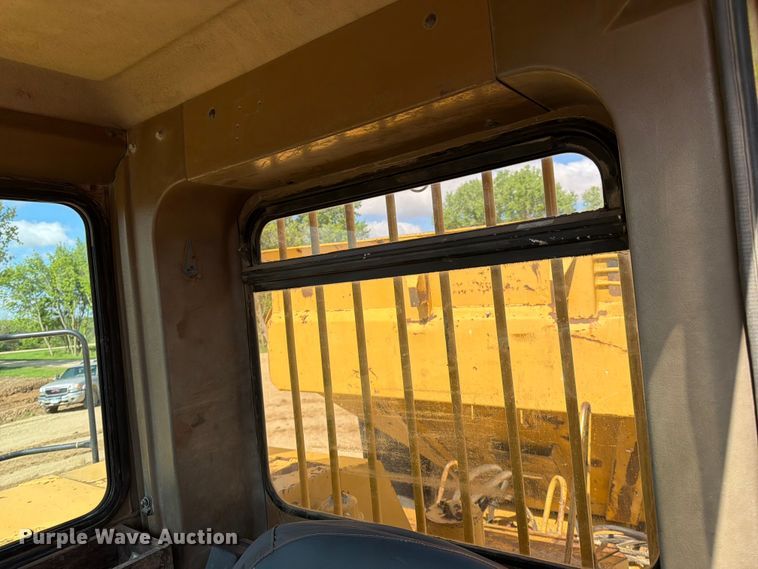 image for item FK0179 1991 Caterpillar D400D articulated haul truck