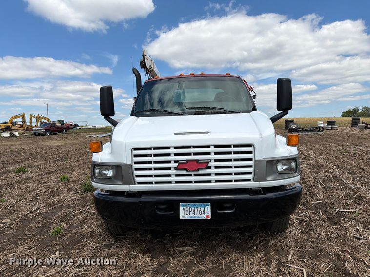 image for item FK0180 2006 Chevrolet C5500 utility / service truck