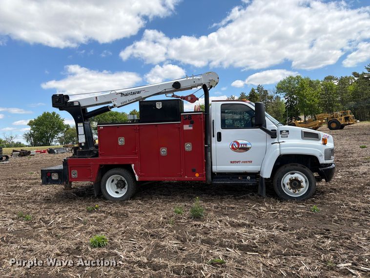 image for item FK0180 2006 Chevrolet C5500 utility / service truck