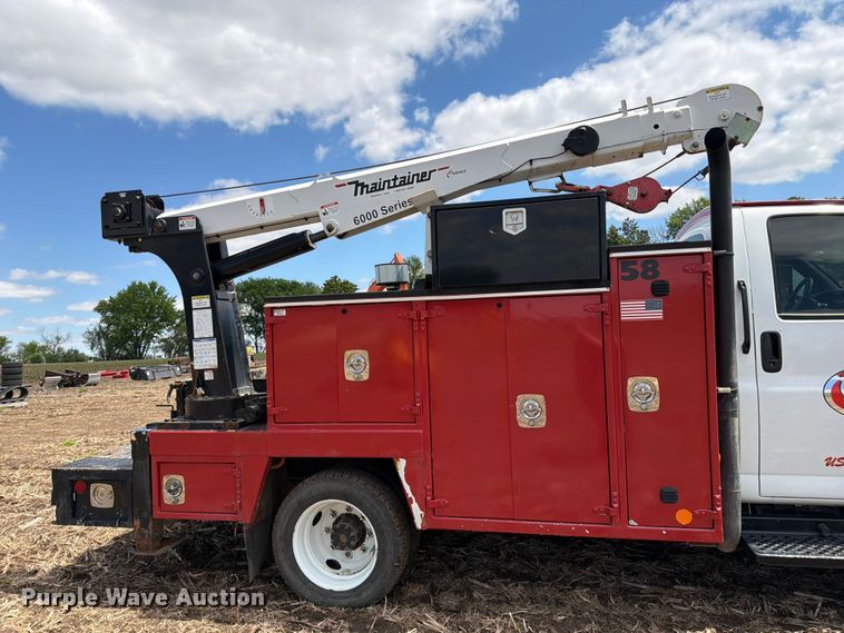 image for item FK0180 2006 Chevrolet C5500 utility / service truck