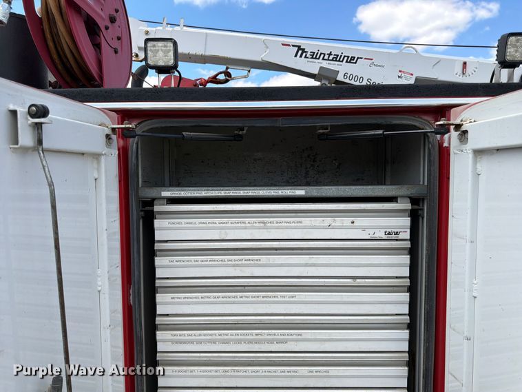 image for item FK0180 2006 Chevrolet C5500 utility / service truck