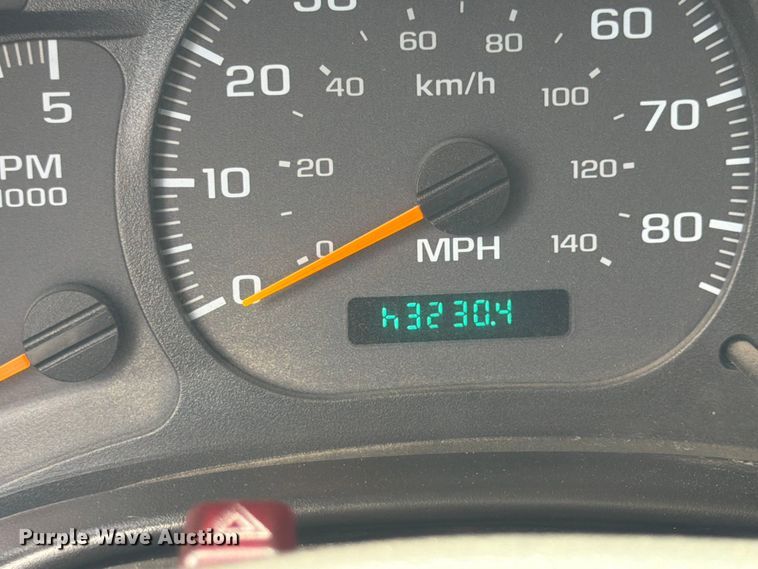 image for item FK0180 2006 Chevrolet C5500 utility / service truck