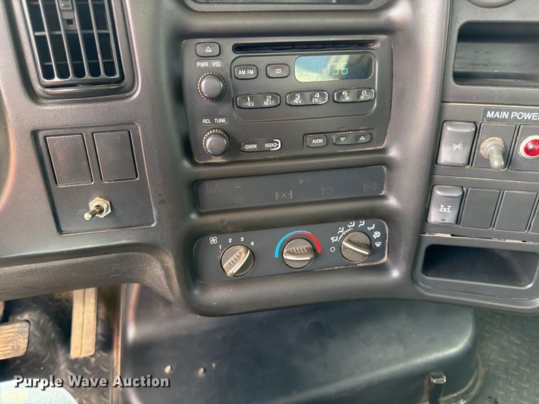 image for item FK0180 2006 Chevrolet C5500 utility / service truck