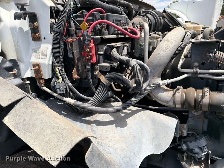 image for item FK0180 2006 Chevrolet C5500 utility / service truck