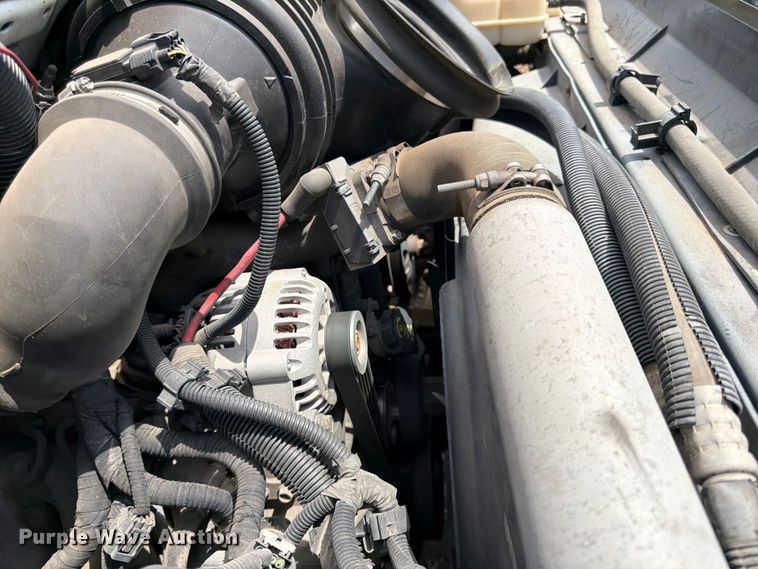 image for item FK0180 2006 Chevrolet C5500 utility / service truck