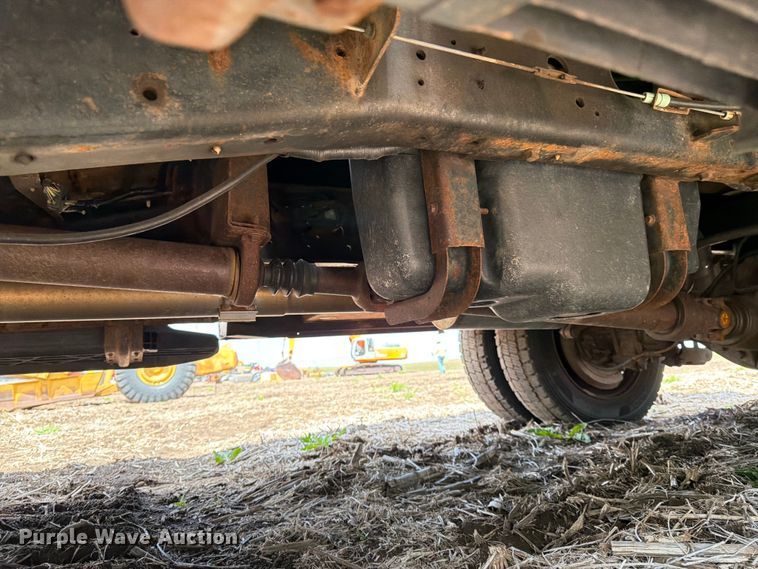 image for item FK0182 2012 Ford F450 Super Duty Crew Cab flatbed truck