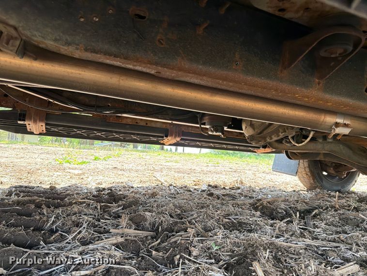 image for item FK0182 2012 Ford F450 Super Duty Crew Cab flatbed truck