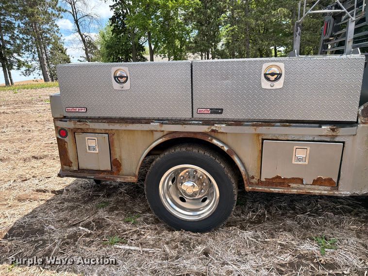 image for item FK0182 2012 Ford F450 Super Duty Crew Cab flatbed truck
