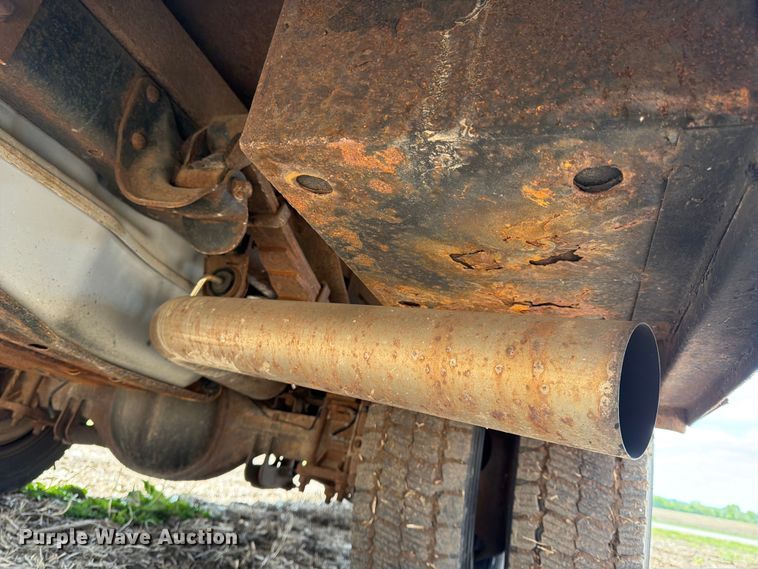 image for item FK0182 2012 Ford F450 Super Duty Crew Cab flatbed truck