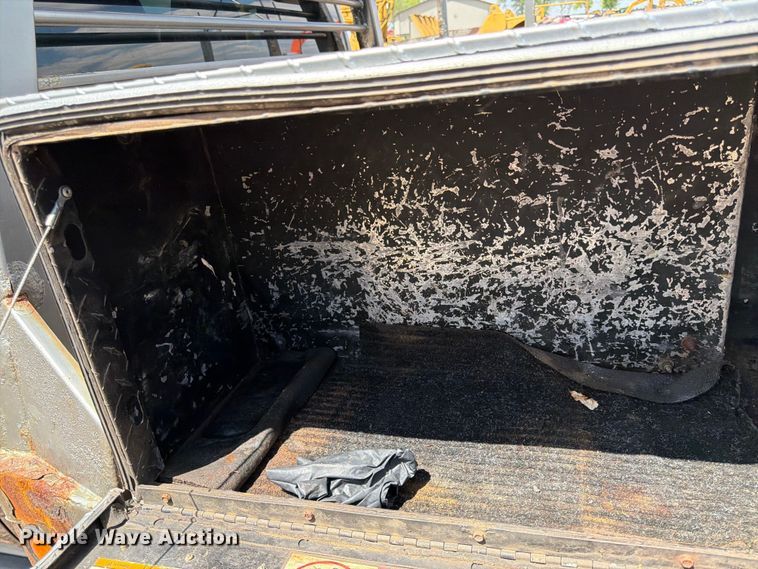 image for item FK0182 2012 Ford F450 Super Duty Crew Cab flatbed truck