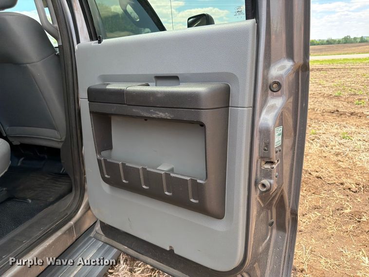 image for item FK0182 2012 Ford F450 Super Duty Crew Cab flatbed truck