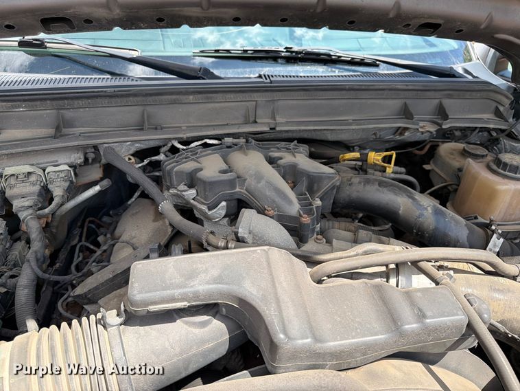 image for item FK0182 2012 Ford F450 Super Duty Crew Cab flatbed truck
