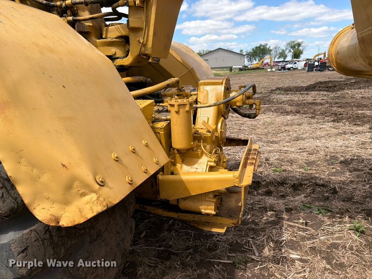 image for item FK0184 1994 Caterpillar 621E conventional scraper 