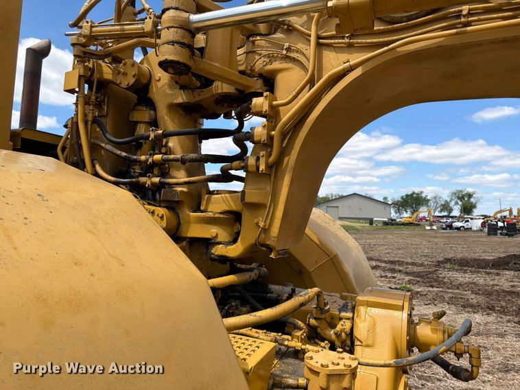 image for item FK0184 1994 Caterpillar 621E conventional scraper 