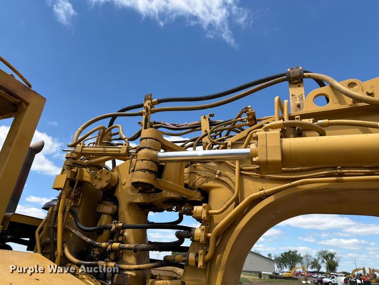 image for item FK0184 1994 Caterpillar 621E conventional scraper 