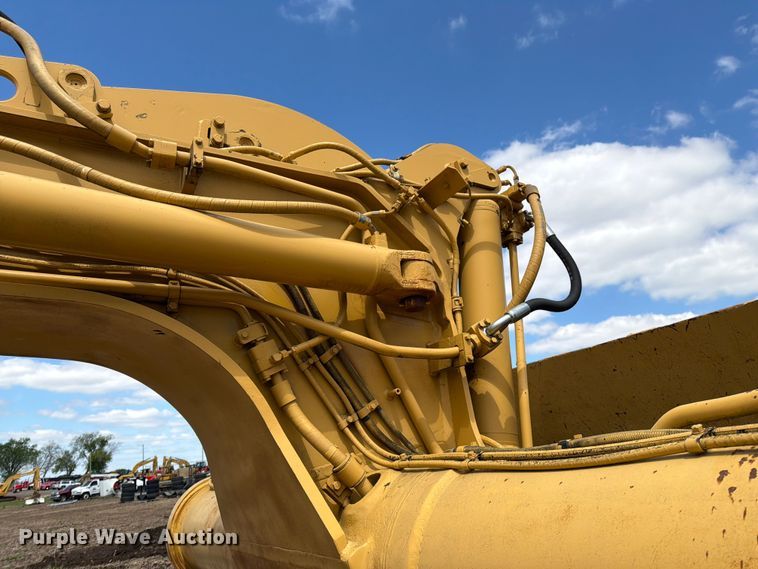 image for item FK0184 1994 Caterpillar 621E conventional scraper 