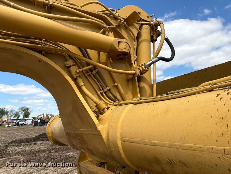 image for item FK0184 1994 Caterpillar 621E conventional scraper 