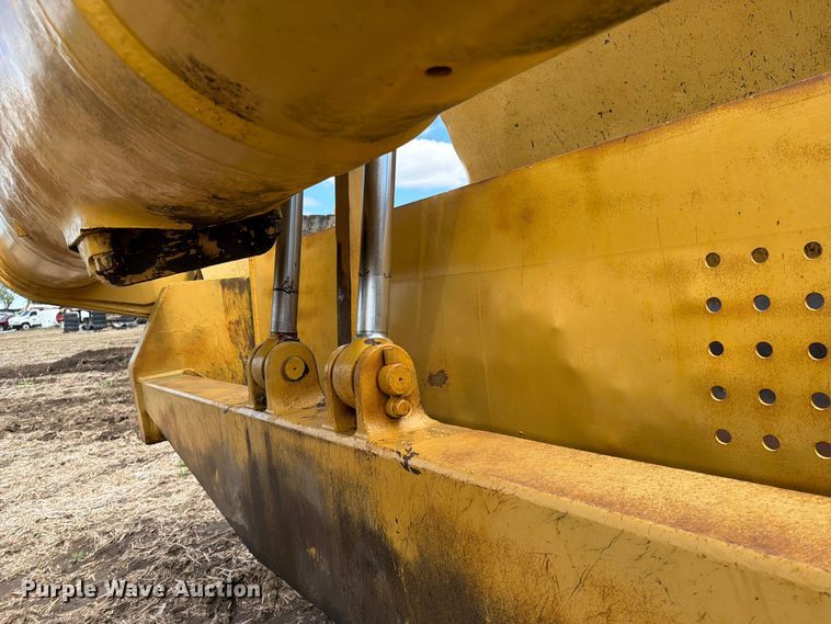 image for item FK0184 1994 Caterpillar 621E conventional scraper 