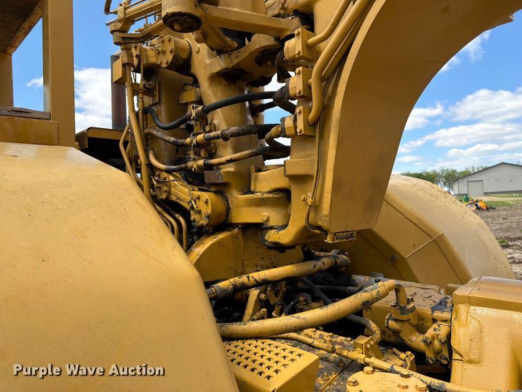 image for item FK0184 1994 Caterpillar 621E conventional scraper 