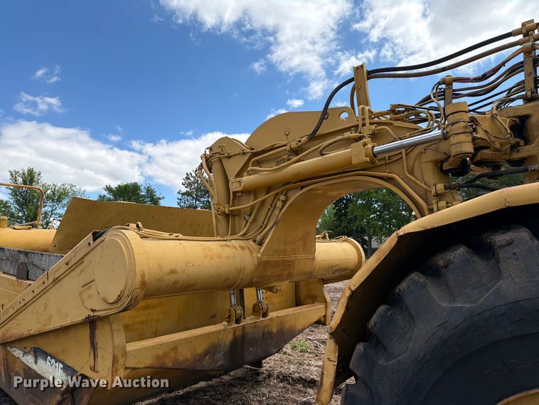 image for item FK0184 1994 Caterpillar 621E conventional scraper 