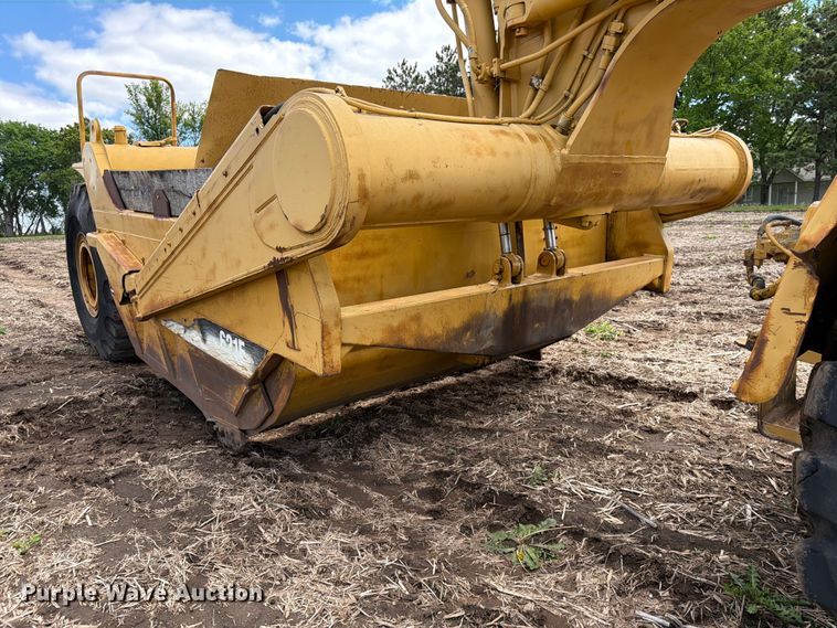 image for item FK0184 1994 Caterpillar 621E conventional scraper 