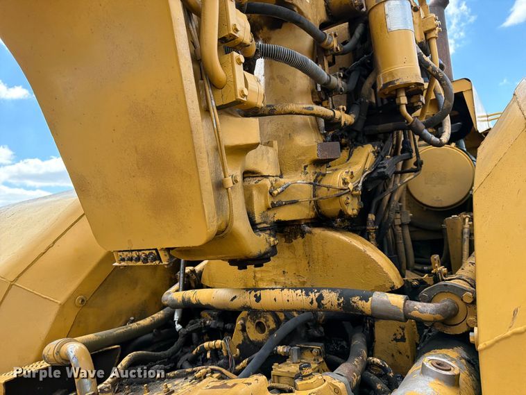 image for item FK0184 1994 Caterpillar 621E conventional scraper 