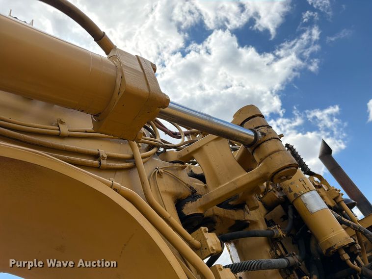 image for item FK0184 1994 Caterpillar 621E conventional scraper 
