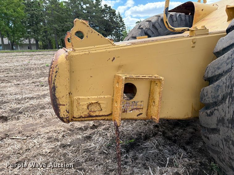 image for item FK0184 1994 Caterpillar 621E conventional scraper 