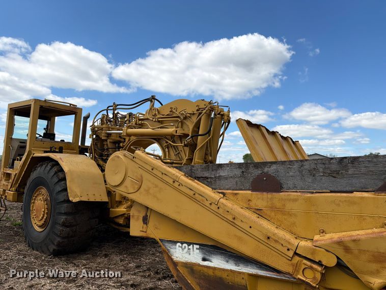 image for item FK0184 1994 Caterpillar 621E conventional scraper 