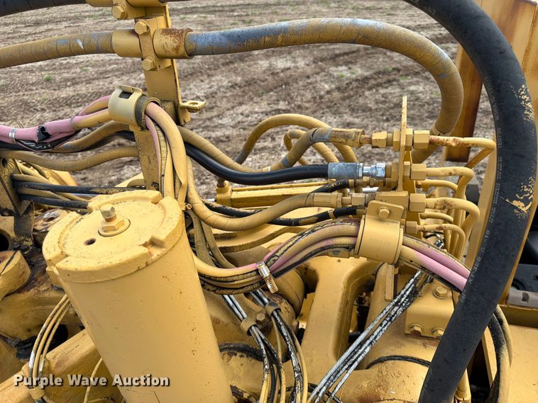 image for item FK0184 1994 Caterpillar 621E conventional scraper 
