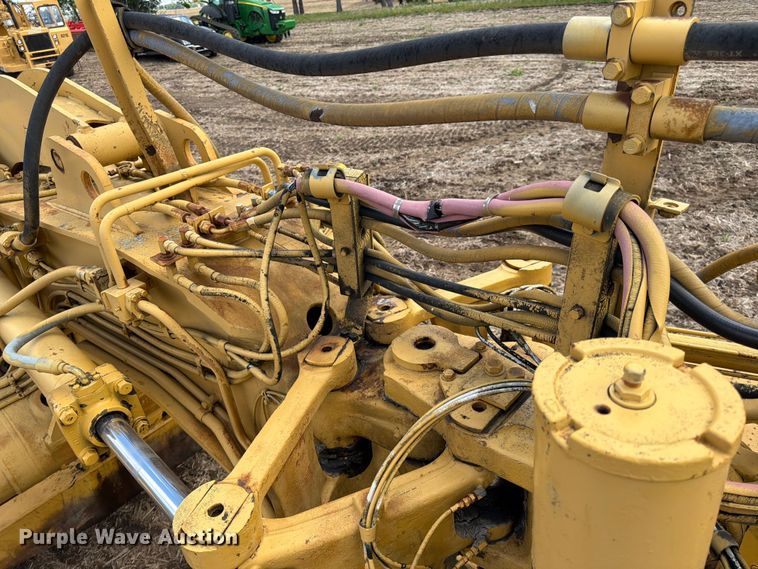 image for item FK0184 1994 Caterpillar 621E conventional scraper 