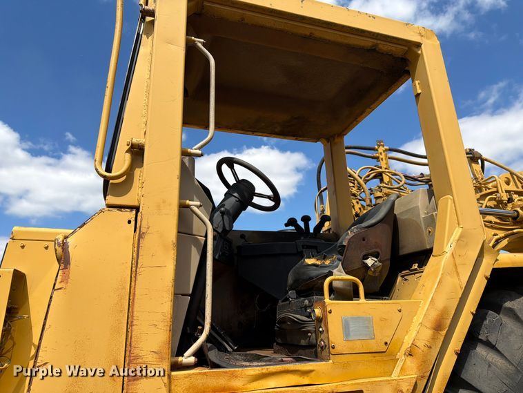 image for item FK0184 1994 Caterpillar 621E conventional scraper 