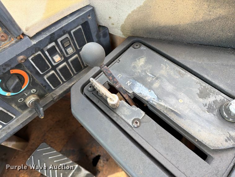 image for item FK0184 1994 Caterpillar 621E conventional scraper 