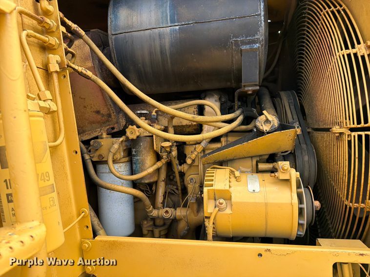 image for item FK0184 1994 Caterpillar 621E conventional scraper 