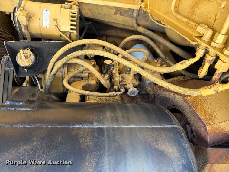 image for item FK0184 1994 Caterpillar 621E conventional scraper 