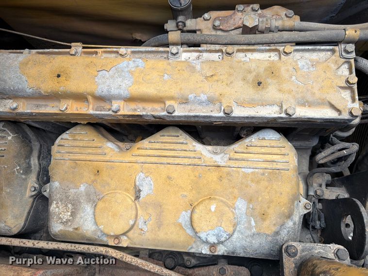 image for item FK0184 1994 Caterpillar 621E conventional scraper 