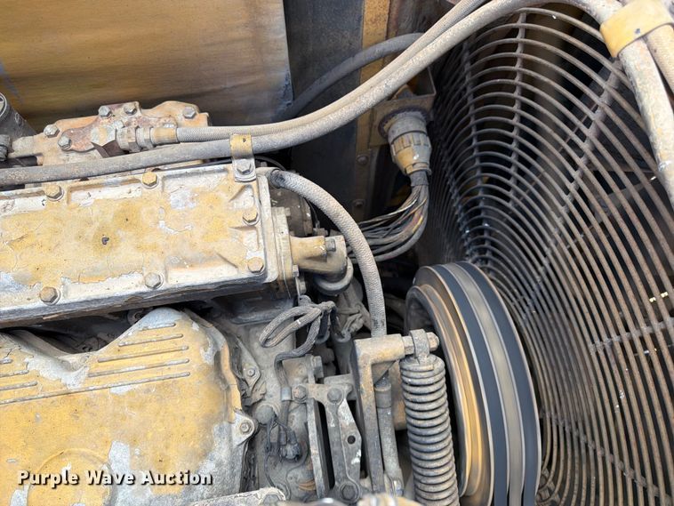 image for item FK0184 1994 Caterpillar 621E conventional scraper 