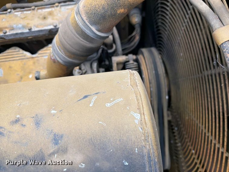 image for item FK0184 1994 Caterpillar 621E conventional scraper 