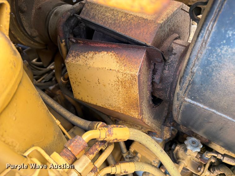 image for item FK0184 1994 Caterpillar 621E conventional scraper 