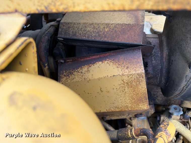 image for item FK0184 1994 Caterpillar 621E conventional scraper 