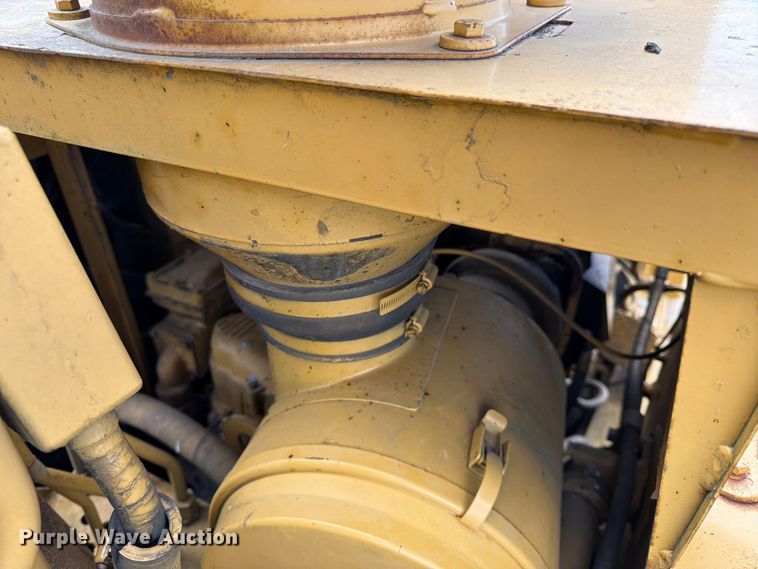 image for item FK0184 1994 Caterpillar 621E conventional scraper 