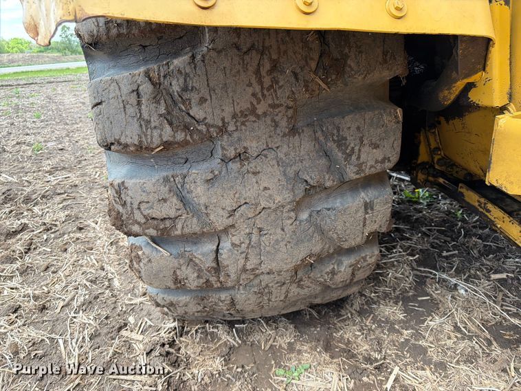 image for item FK0184 1994 Caterpillar 621E conventional scraper 