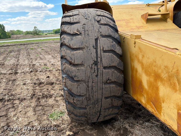 image for item FK0184 1994 Caterpillar 621E conventional scraper 