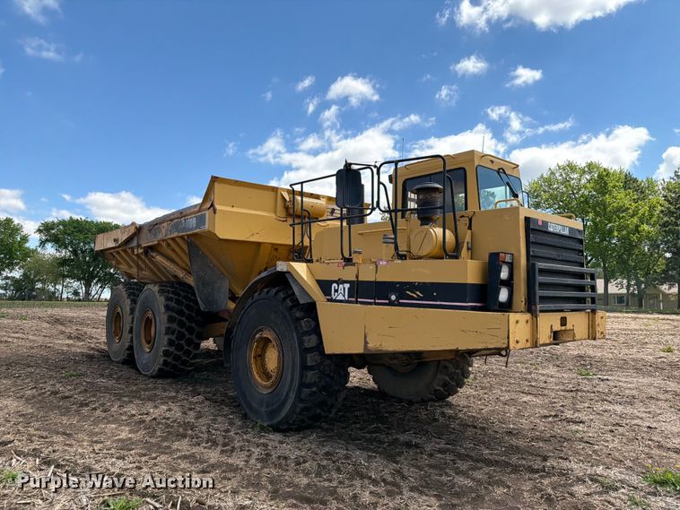 image for item FK0185 1993 Caterpillar D400D articulated haul truck