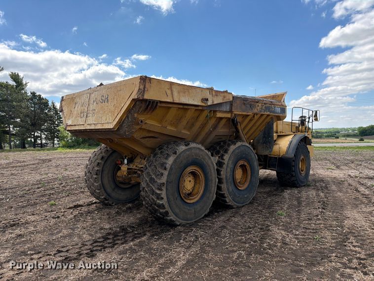 image for item FK0185 1993 Caterpillar D400D articulated haul truck